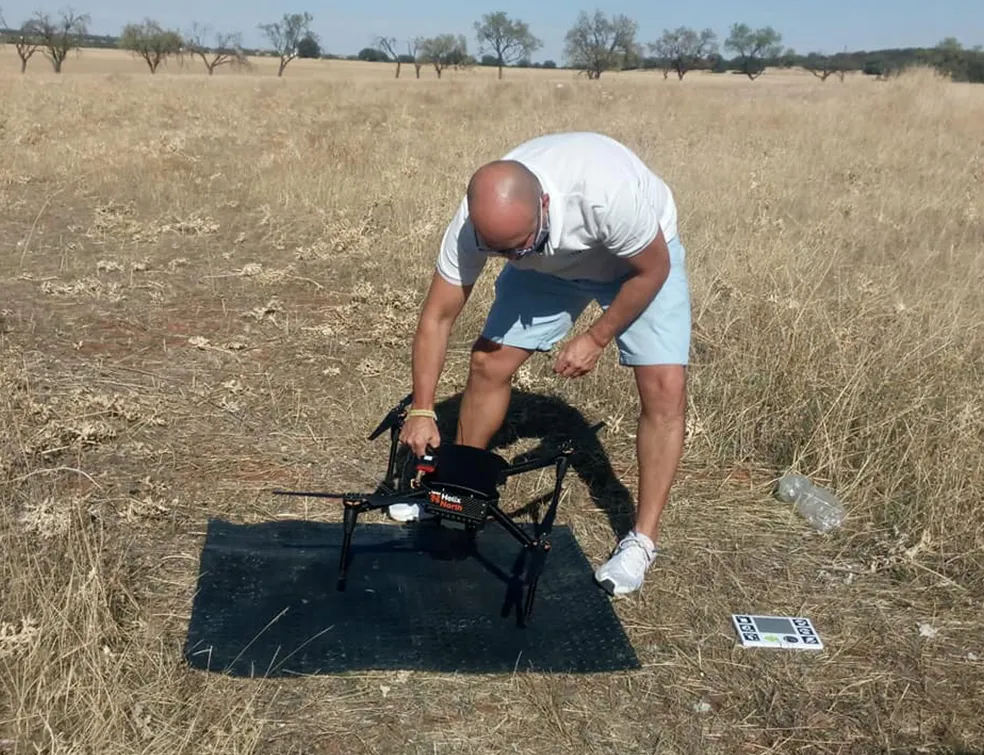 Especialistas en tratamientos fitosanitarios y fertilizantes con drones