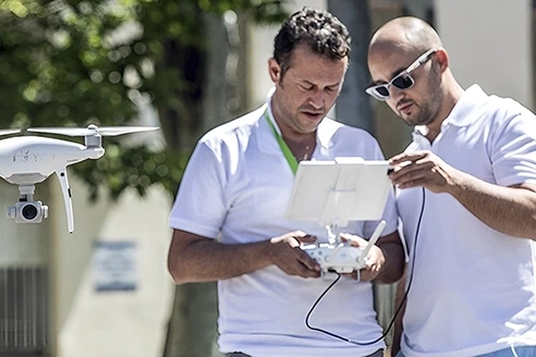 Especialistas en tratamientos fitosanitarios y fertilizantes con drones